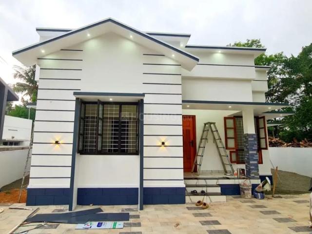 2 BHK Villa in Akathethara for resale Palakkad. The reference number is 20240890