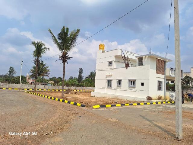 2 BHK Villa in Anekal for resale Bengaluru. The reference number is 20701672