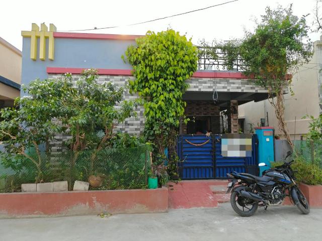 2 BHK Villa in Beeramguda for resale Sangareddy. The reference number is 21160377