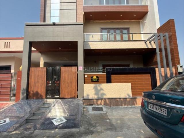 2 BHK Villa in Dayal Bagh for rent Agra. The reference number is 21182332