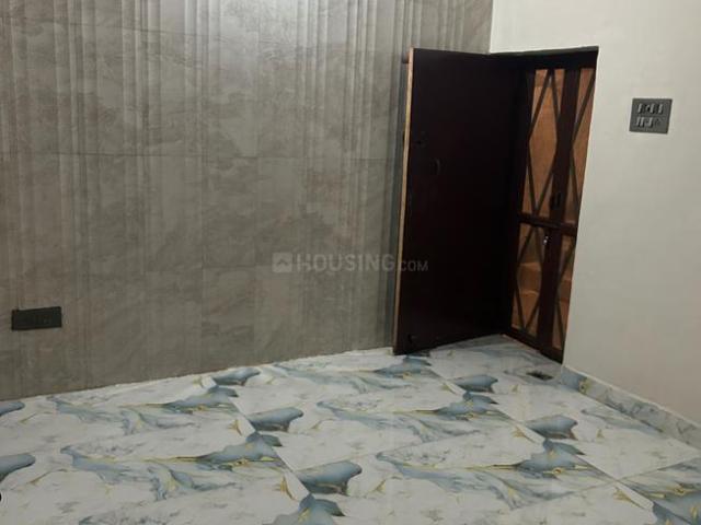 2 BHK Villa in Indira Nagar for rent Lucknow. The reference number is 21117614