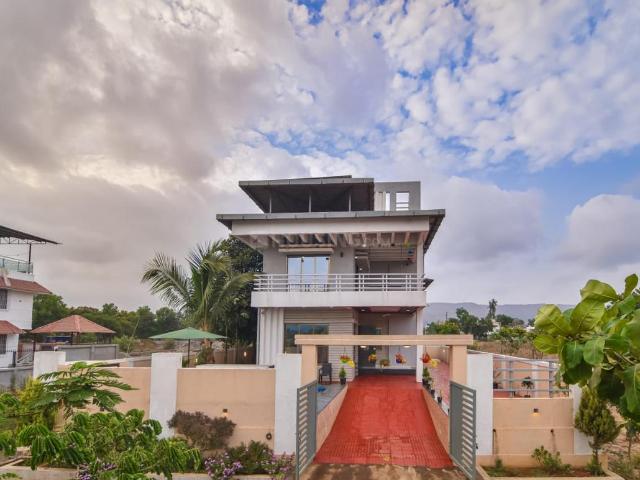 2 BHK Villa in Karjat for resale Thane. The reference number is 21181177