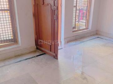 2 BHK Villa in Lanka for rent Varanasi. The reference number is 20520222