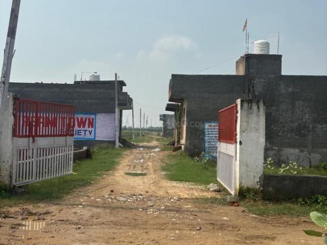 2 BHK Villa in Noida Extension for resale Greater Noida. The reference number is 21136749