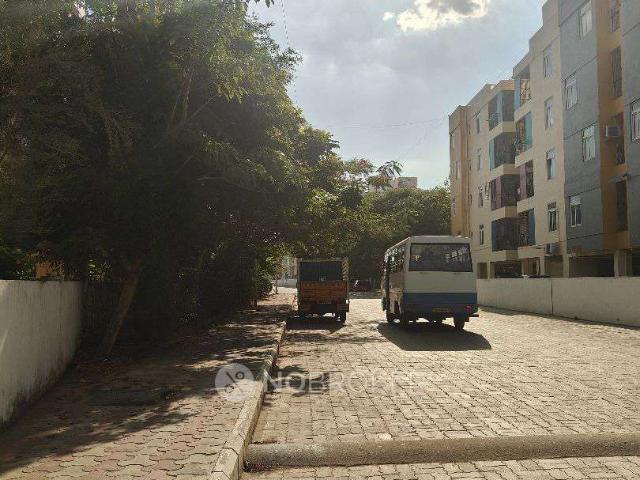 2 BHK Flat In S And P Courtyard for Rent In Kil Ayanambakkam