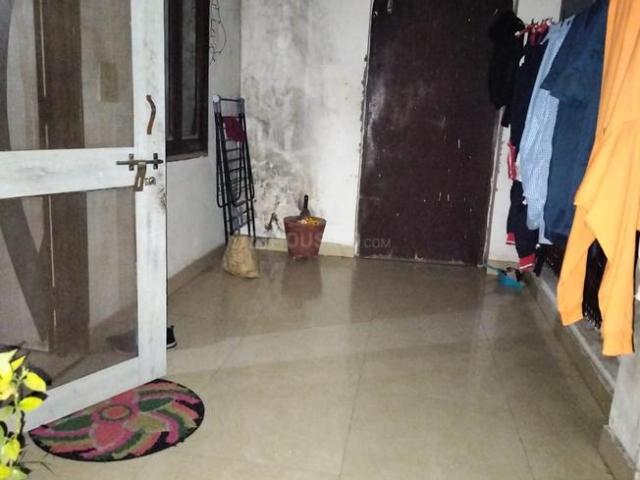 2 BHK Villa in Sector 20 for rent Noida. The reference number is 19512994