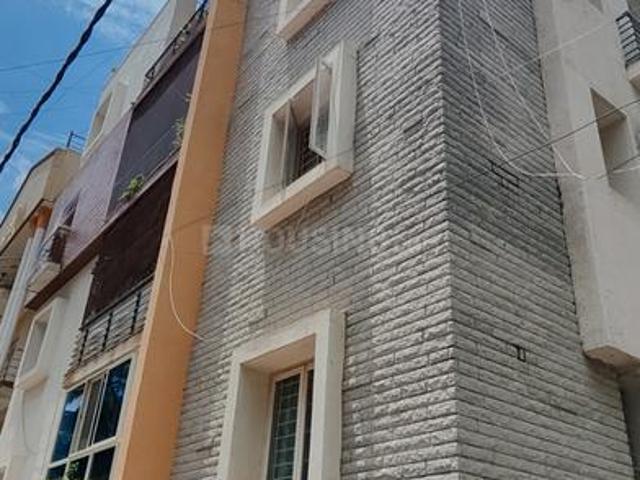 2 BHK Apartment in Cox Town for rent Bengaluru. The reference number is 21018355