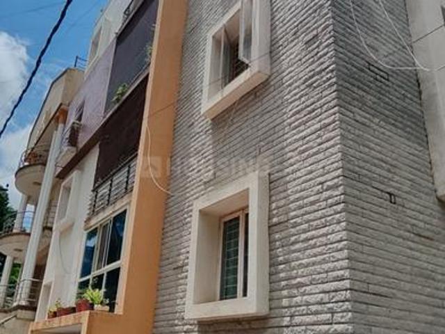 2 BHK Apartment in Cox Town for rent Bengaluru. The reference number is 21018400