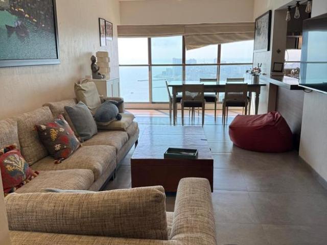 2 BHK Apartment in Colaba for rent Mumbai. The reference number is 19019586