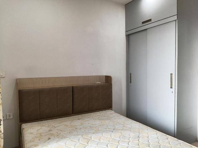 2 BHK Apartment in Colaba for resale Mumbai. The reference number is 20224042
