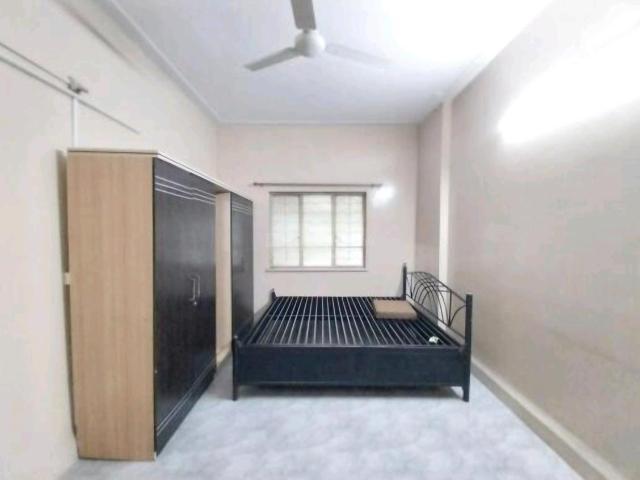 2 BHK Apartment in Camp for rent Pune. The reference number is 20997706