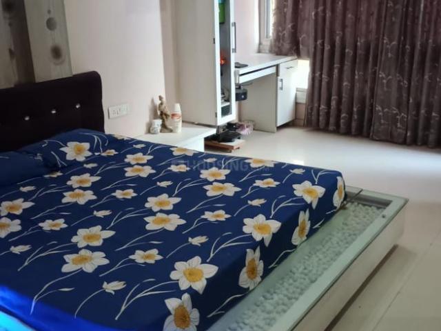 2 BHK Apartment in Camp for rent Pune. The reference number is 21009076