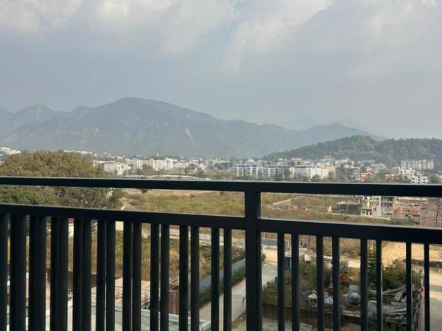 2 BHK Apartment in Rajpur Road for resale Dehradun. The reference number is 19630132