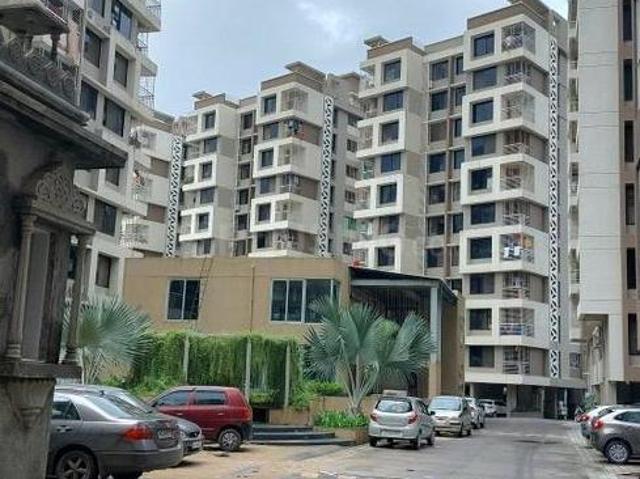 2 BHK Apartment in Chala for rent Vapi. The reference number is 9806024