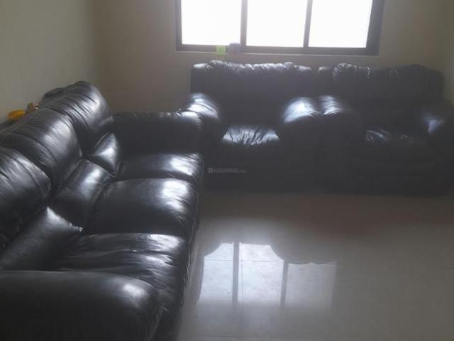 2 BHK Apartment in Chala for rent Vapi. The reference number is 10800334