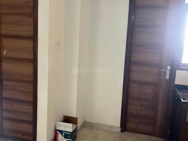 2 BHK Apartment in Chanakyapuri for rent Ahmedabad. The reference number is 16260500