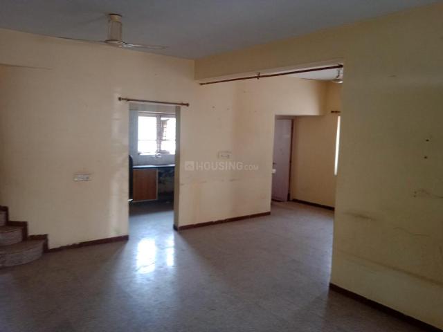 2 BHK Apartment in Chandkheda for rent Ahmedabad. The reference number is 15943373