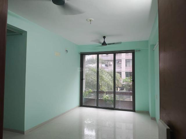 2 BHK Apartment in Chandkheda for rent Ahmedabad. The reference number is 18973585