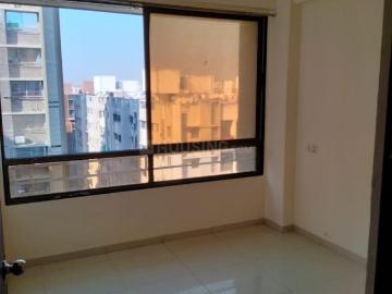 2 BHK Apartment in Chandkheda for rent Ahmedabad. The reference number is 19507635