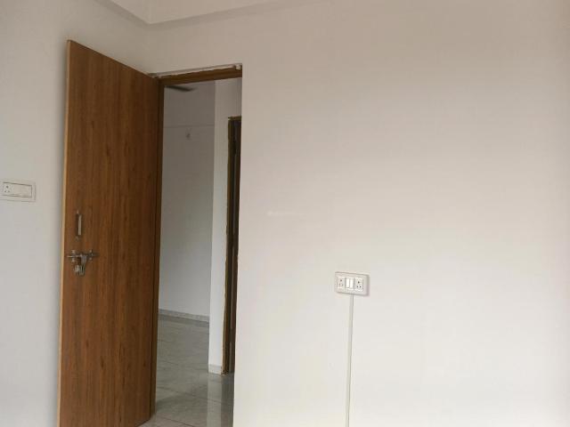 2 BHK Apartment in Chandkheda for rent Ahmedabad. The reference number is 20433198