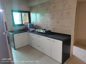 2 BHK Apartment in Chandkheda for rent Ahmedabad. The reference number is 20284381
