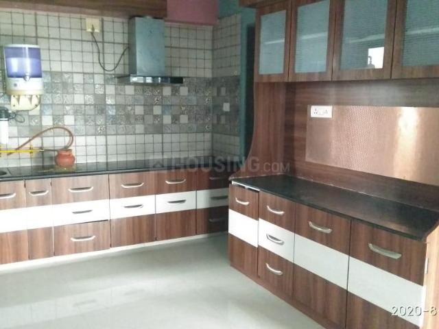 2 BHK Apartment in Chandkheda for rent Ahmedabad. The reference number is 21047392