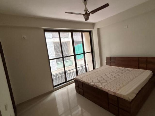 2 BHK Apartment in Chandkheda for rent Ahmedabad. The reference number is 21088696