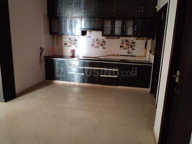 2 BHK Apartment in Chandkheda for rent Ahmedabad. The reference number is 21094178