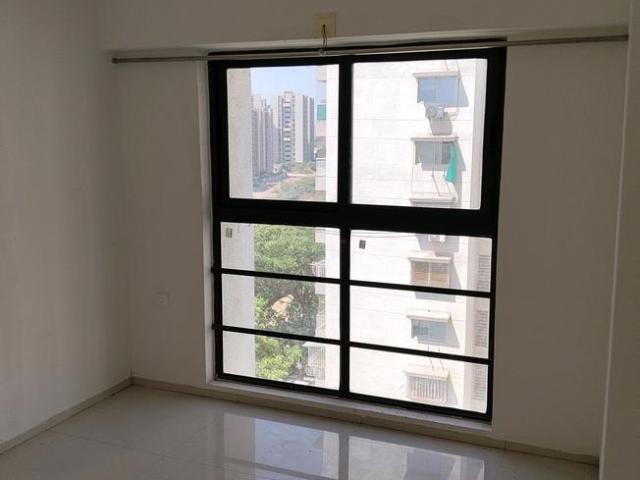 2 BHK Apartment in Chandkheda for resale Ahmedabad. The reference number is 19465009