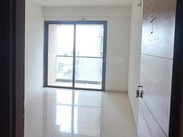 2 BHK Apartment in Chandkheda for resale Ahmedabad. The reference number is 20016933