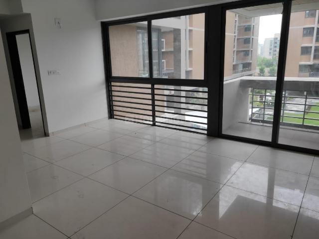 2 BHK Apartment in Chandkheda for resale Ahmedabad. The reference number is 20579085