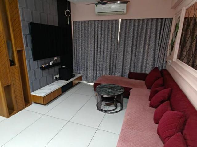 2 BHK Apartment in Chandkheda for resale Ahmedabad. The reference number is 21046267