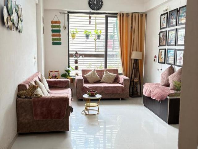 2 BHK Apartment in Chandkheda for resale Ahmedabad. The reference number is 21026029