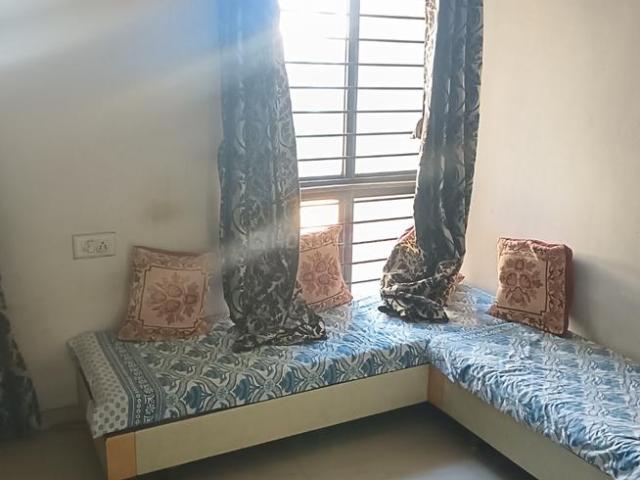 2 BHK Apartment in Chandkheda for resale Ahmedabad. The reference number is 21246861