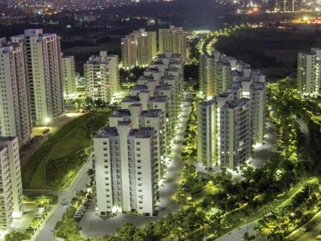 2 BHK Apartment in Chandkheda for resale Ahmedabad. The reference number is 21293714