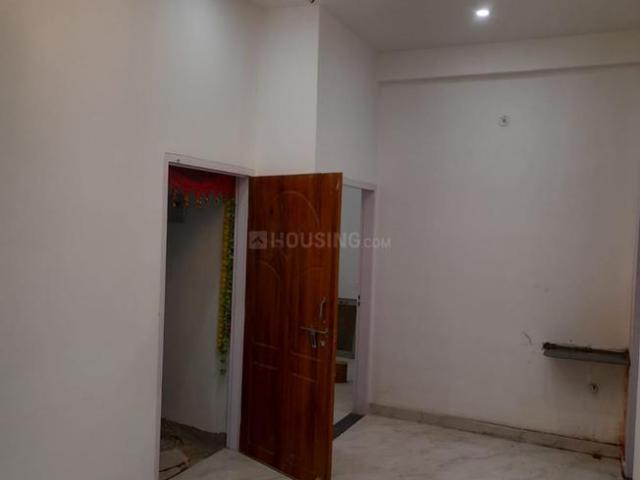 2 BHK Apartment in Chandmari for rent Varanasi. The reference number is 19003290