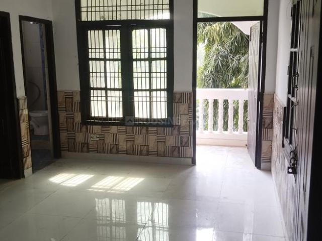 2 BHK Apartment in Charbagh for rent Lucknow. The reference number is 19014672