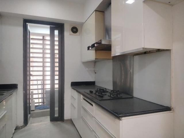 2 BHK Apartment in Chembur for rent Mumbai. The reference number is 18660022