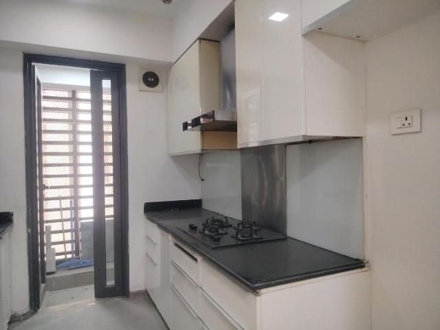 2 BHK Apartment in Chembur for rent Mumbai. The reference number is 18660130