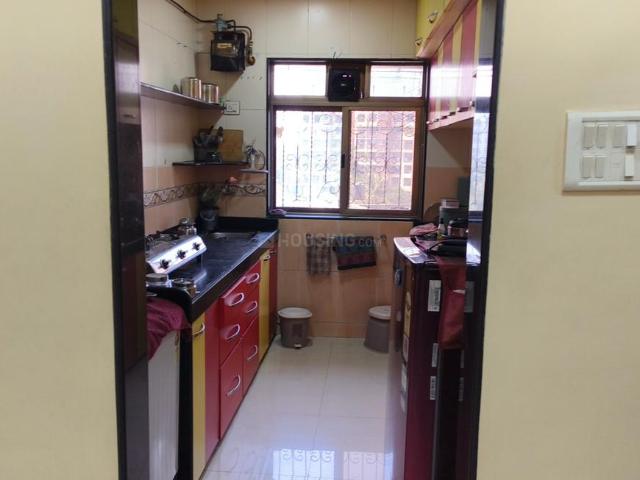 2 BHK Apartment in Chembur for rent Mumbai. The reference number is 18967337