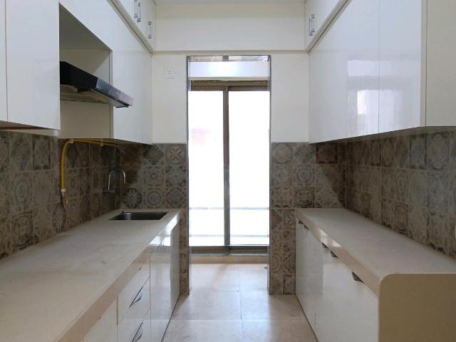 2 BHK Apartment in Chembur for rent Mumbai. The reference number is 18305247