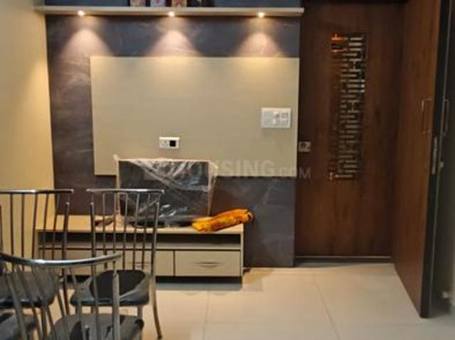 2 BHK Apartment in Chembur for rent Mumbai. The reference number is 21237398