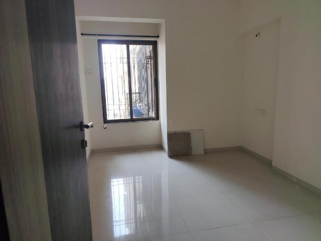 2 BHK Apartment in Chembur for resale Mumbai. The reference number is 19631027