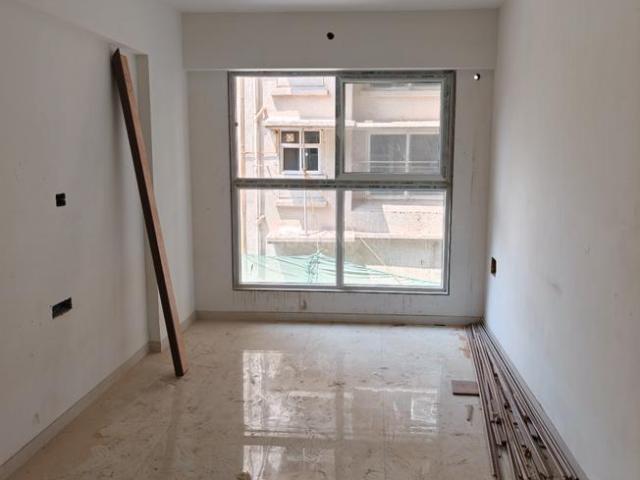 2 BHK Apartment in Chembur for resale Mumbai. The reference number is 20384883
