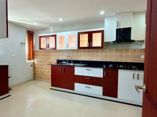 2 BHK Apartment in Chevayur for rent Kozhikode. The reference number is 19824028