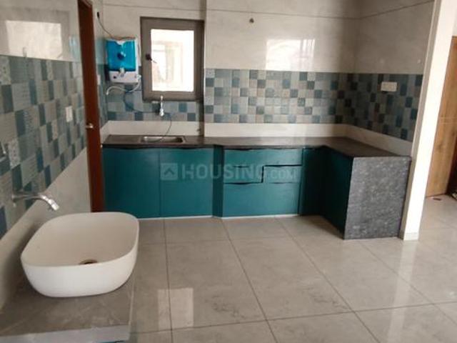2 BHK Apartment in Chhani for rent Vadodara. The reference number is 19895066