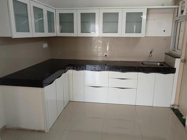 2 BHK Apartment in Chhani Jakat Naka for rent Vadodara. The reference number is 18710618