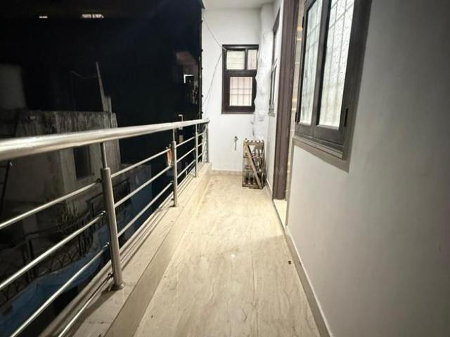 2 BHK Apartment in Chhattarpur for rent New Delhi. The reference number is 20520196