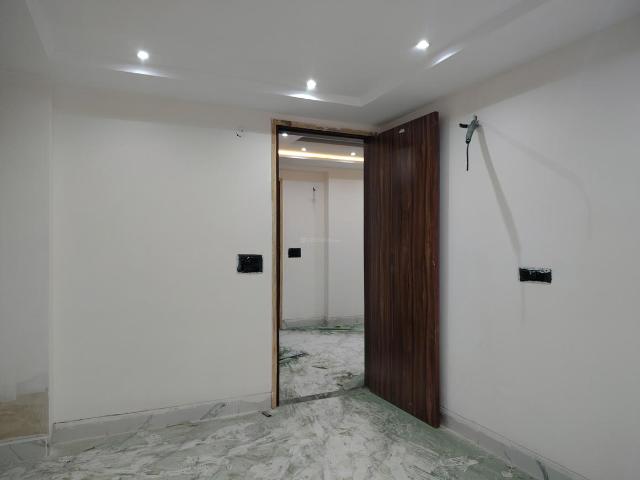 2 BHK Apartment in Chhattarpur for resale New Delhi. The reference number is 21140569