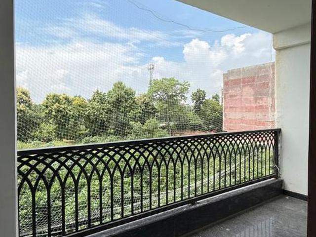 2 BHK Apartment in Chhattarpur for resale New Delhi. The reference number is 21345381